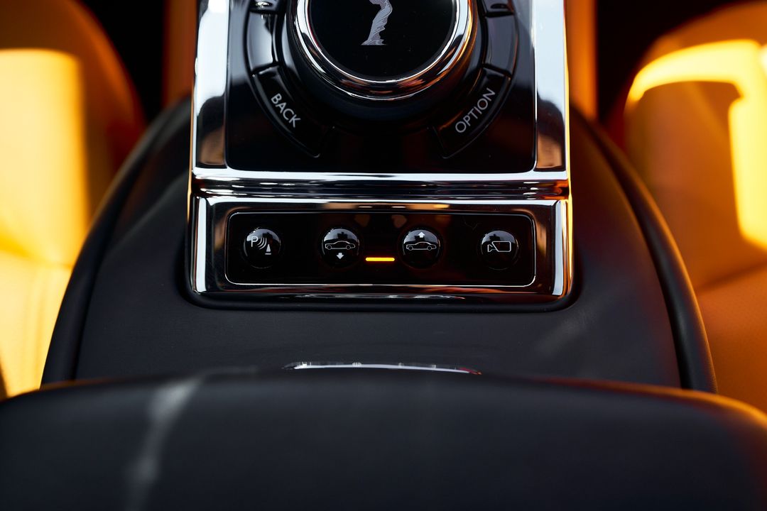 2022 Rolls-Royce Phantom