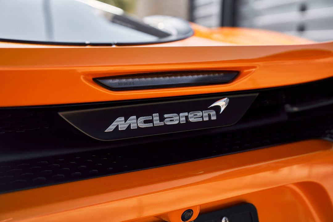 2023 McLaren GT