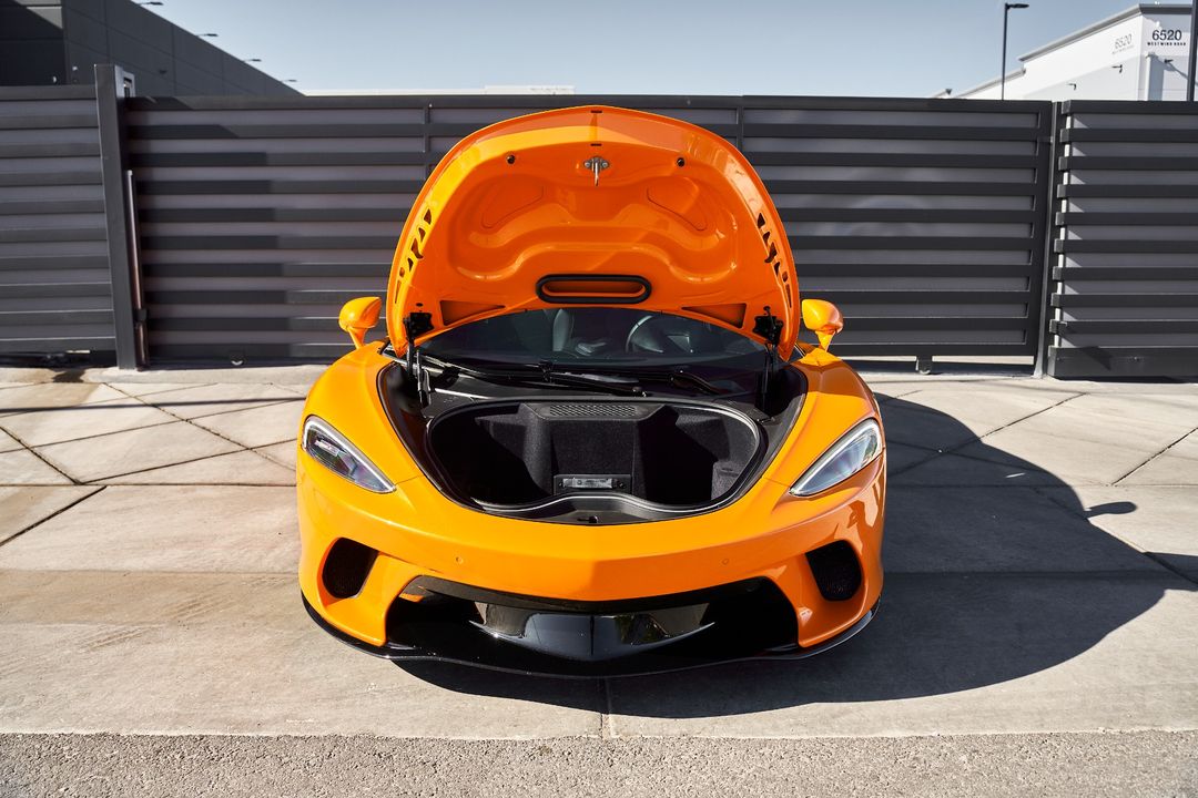 2023 McLaren GT