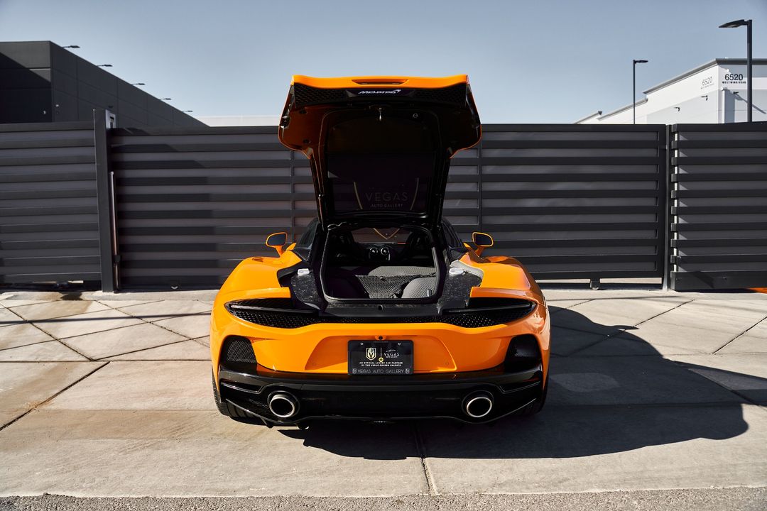 2023 McLaren GT