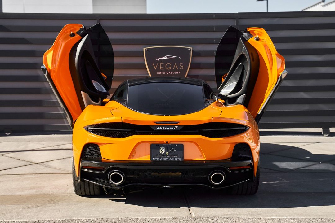 2023 McLaren GT