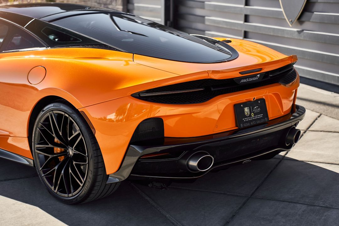 2023 McLaren GT