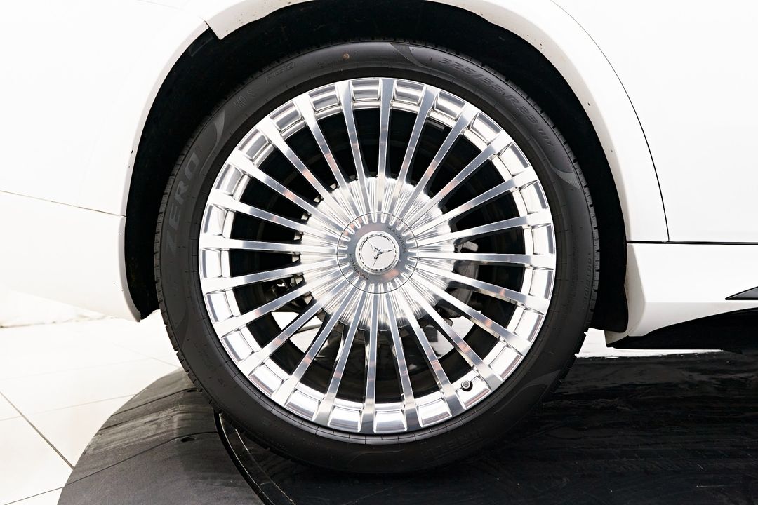 2024 Mercedes-Benz GLS