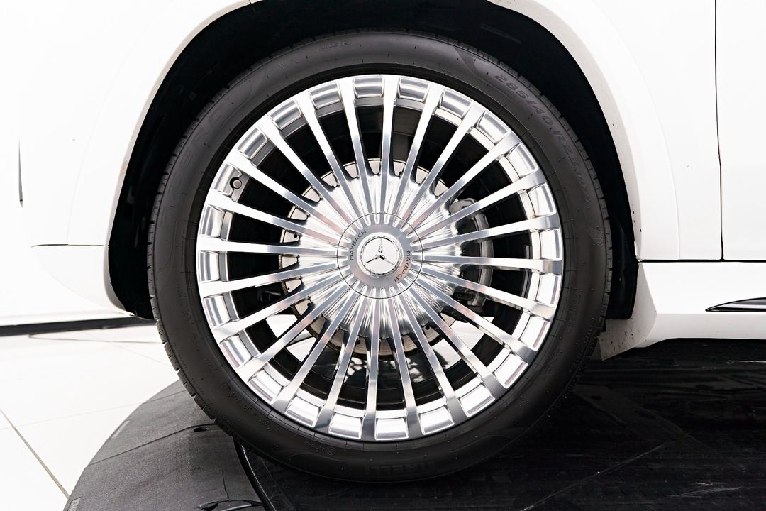 2024 Mercedes-Benz GLS