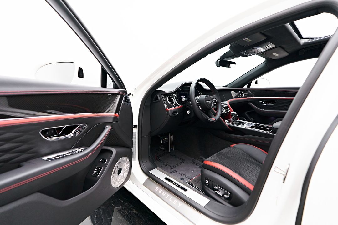 2023 Bentley Flying Spur