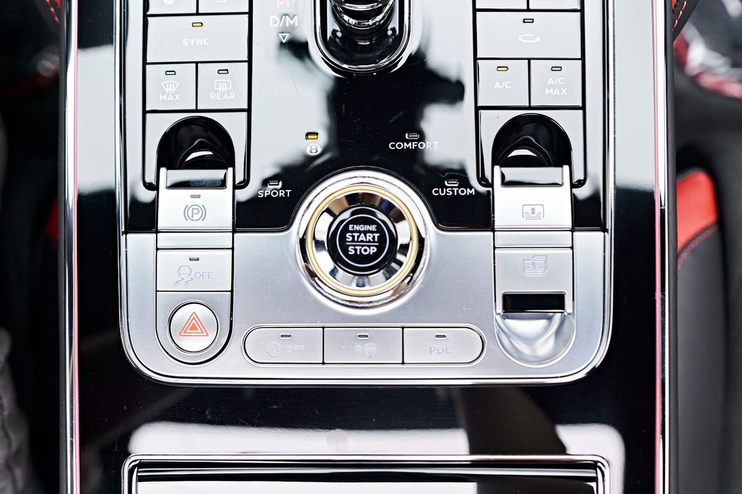 2023 Bentley Flying Spur