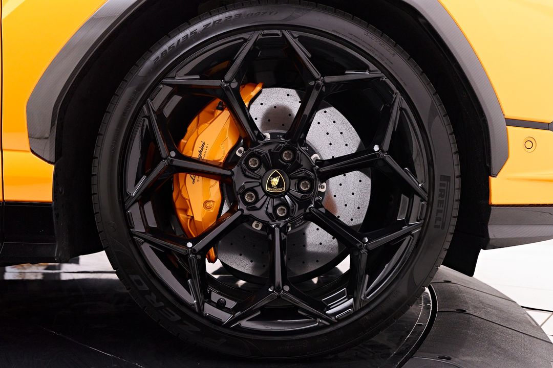 2023 Lamborghini Urus
