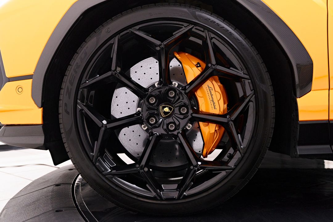 2023 Lamborghini Urus