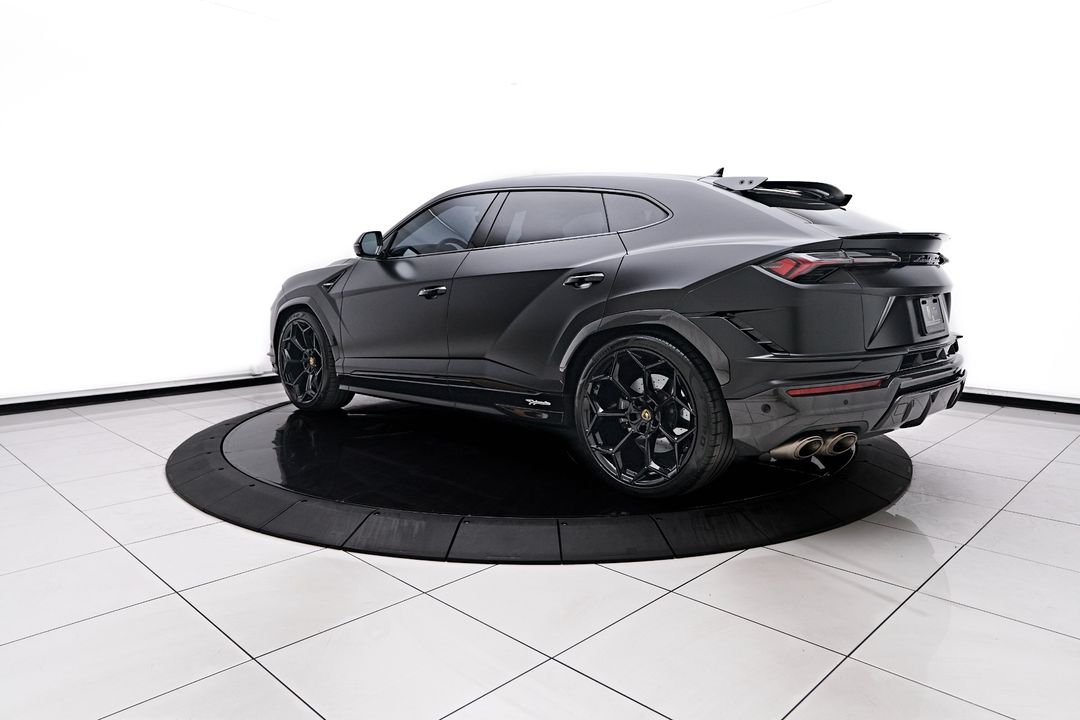 2023 Lamborghini Urus