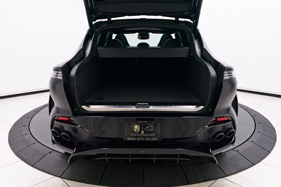 2023 Aston Martin DBX
