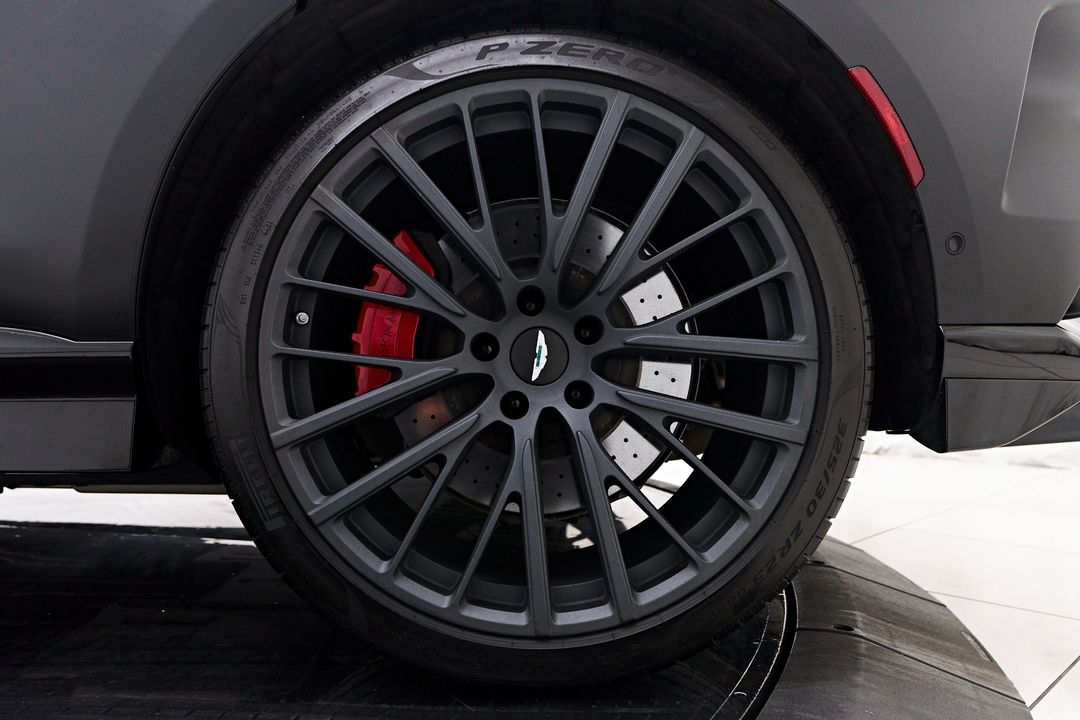 2023 Aston Martin DBX