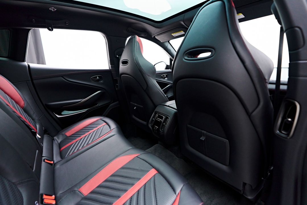 2023 Aston Martin DBX
