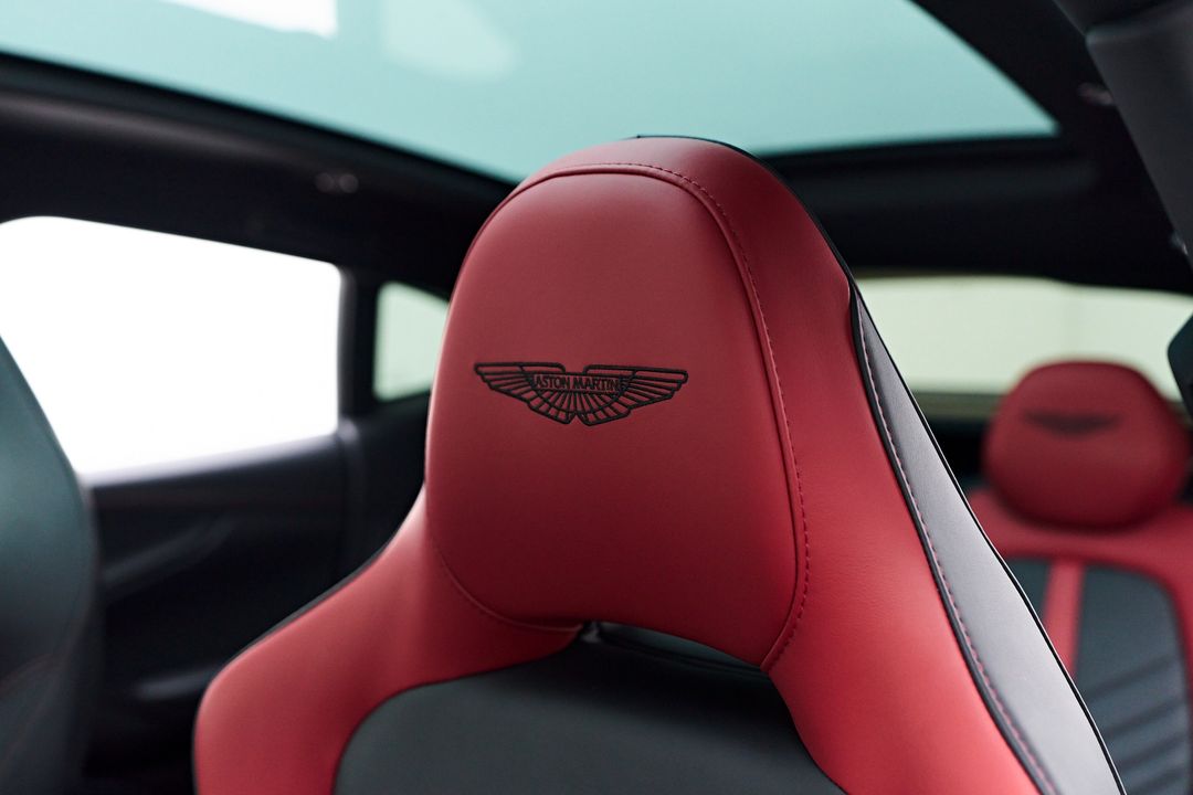 2023 Aston Martin DBX