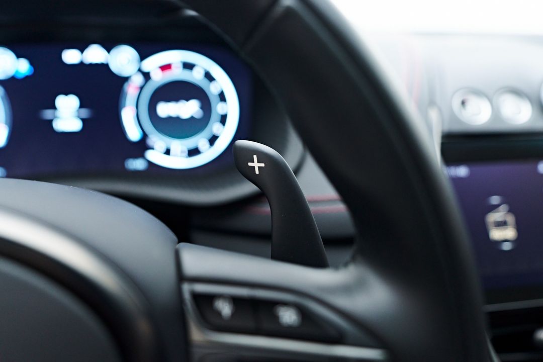 2023 Aston Martin DBX