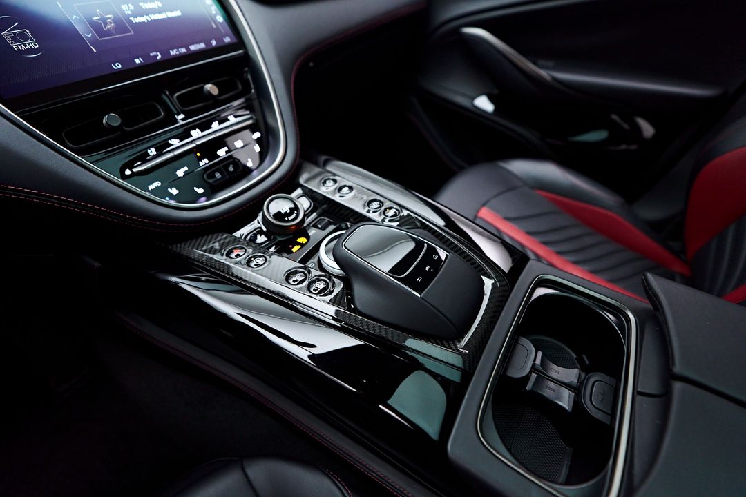 2023 Aston Martin DBX