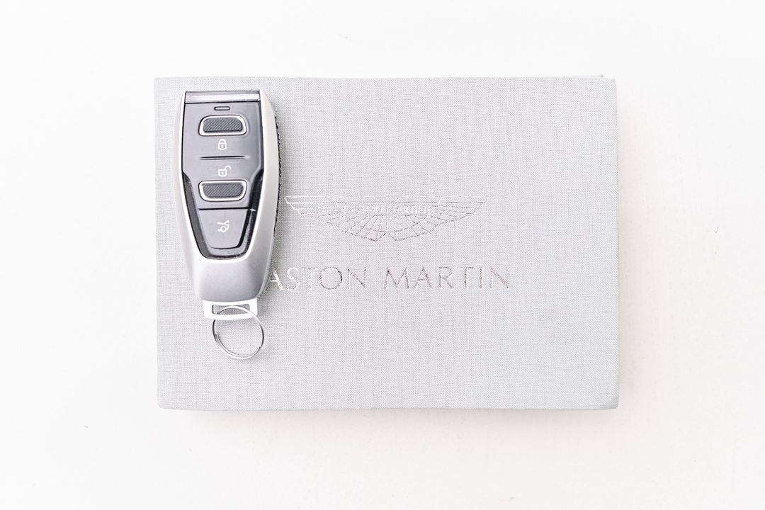 2023 Aston Martin DBX