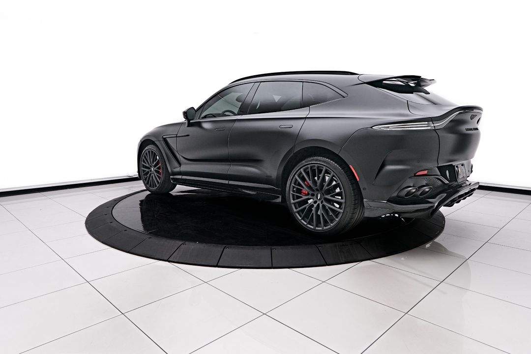 2023 Aston Martin DBX