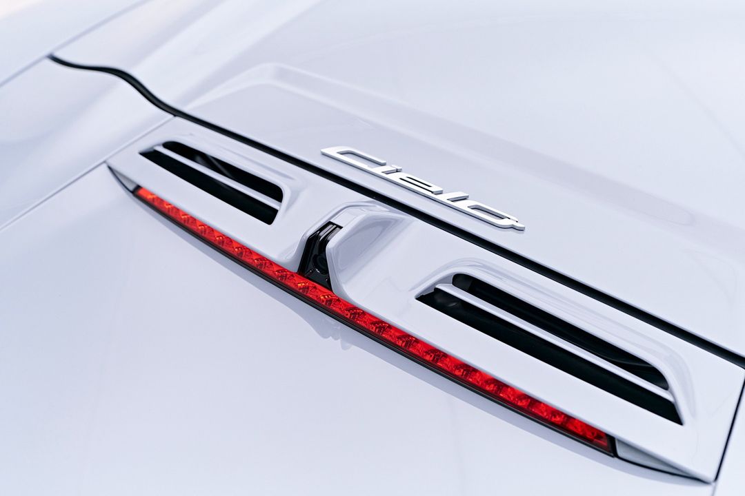 2023 Maserati MC20