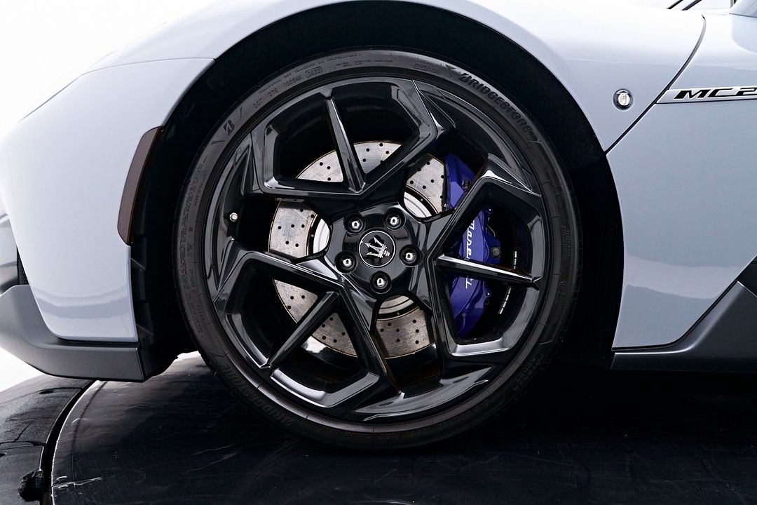 2023 Maserati MC20