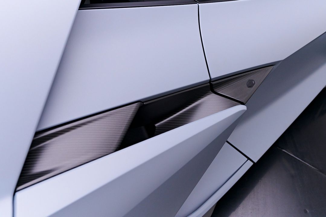 2024 Lamborghini Revuelto