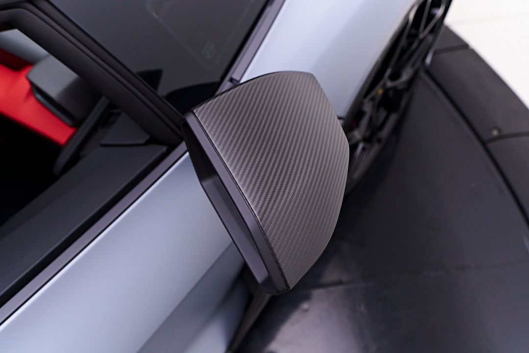 2024 Lamborghini Revuelto