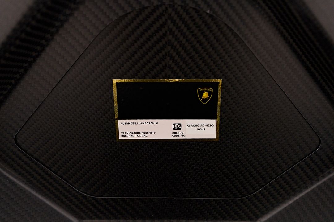 2024 Lamborghini Revuelto