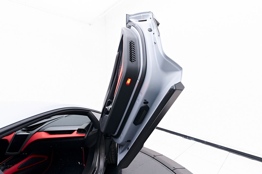 2024 Lamborghini Revuelto