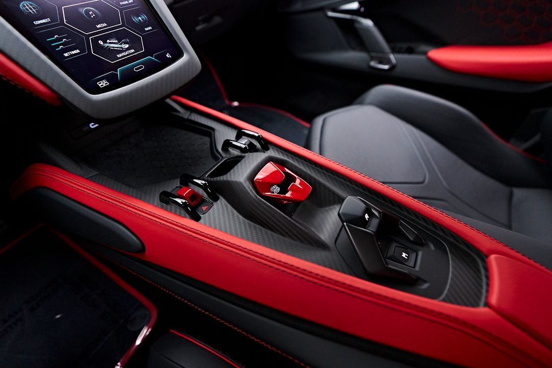 2024 Lamborghini Revuelto