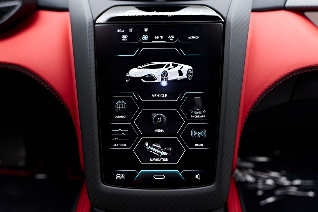 2024 Lamborghini Revuelto
