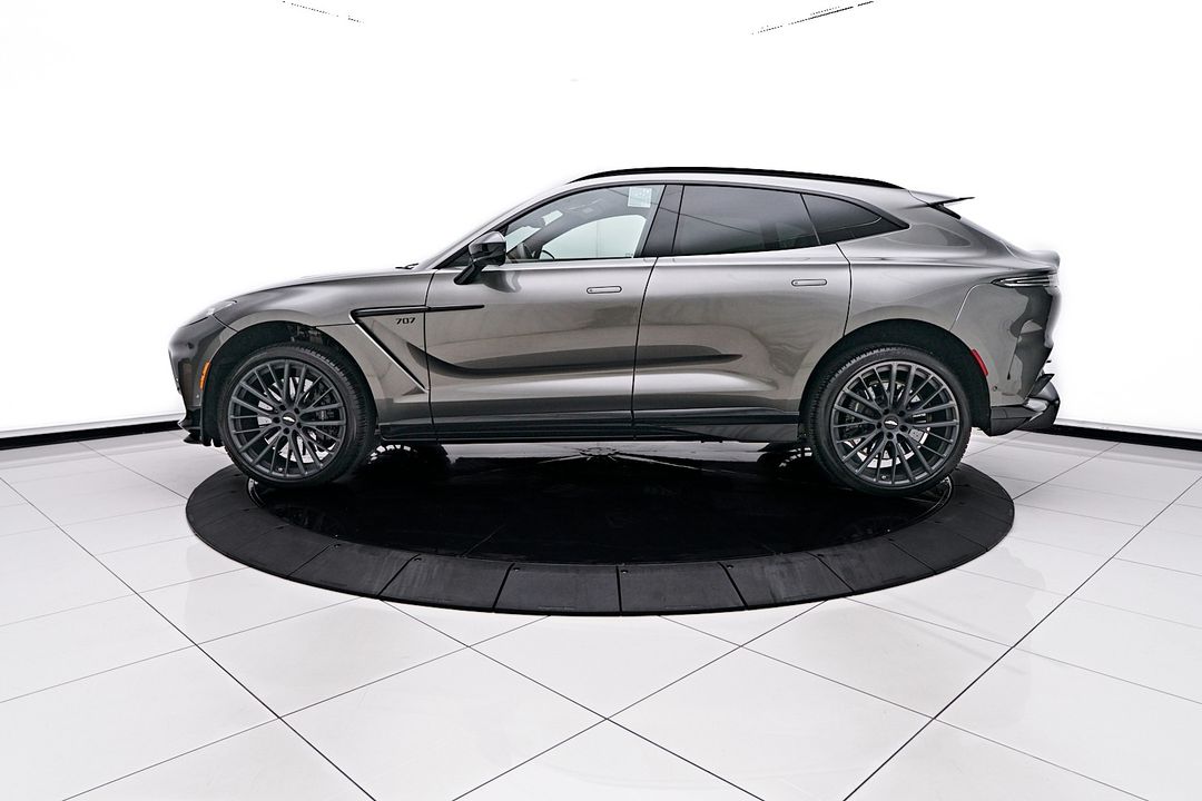 2023 Aston Martin DBX