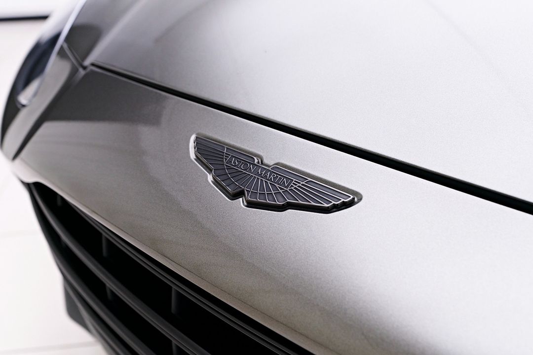 2023 Aston Martin DBX