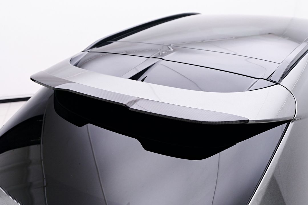 2023 Aston Martin DBX