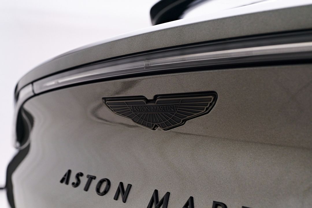 2023 Aston Martin DBX