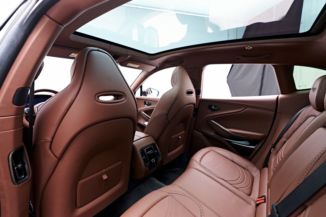 2023 Aston Martin DBX