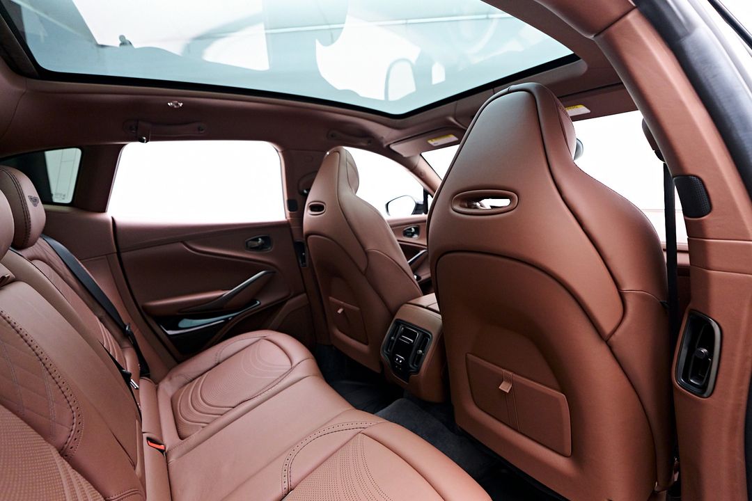2023 Aston Martin DBX
