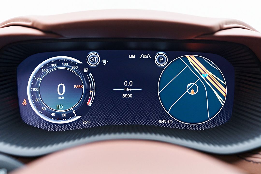 2023 Aston Martin DBX