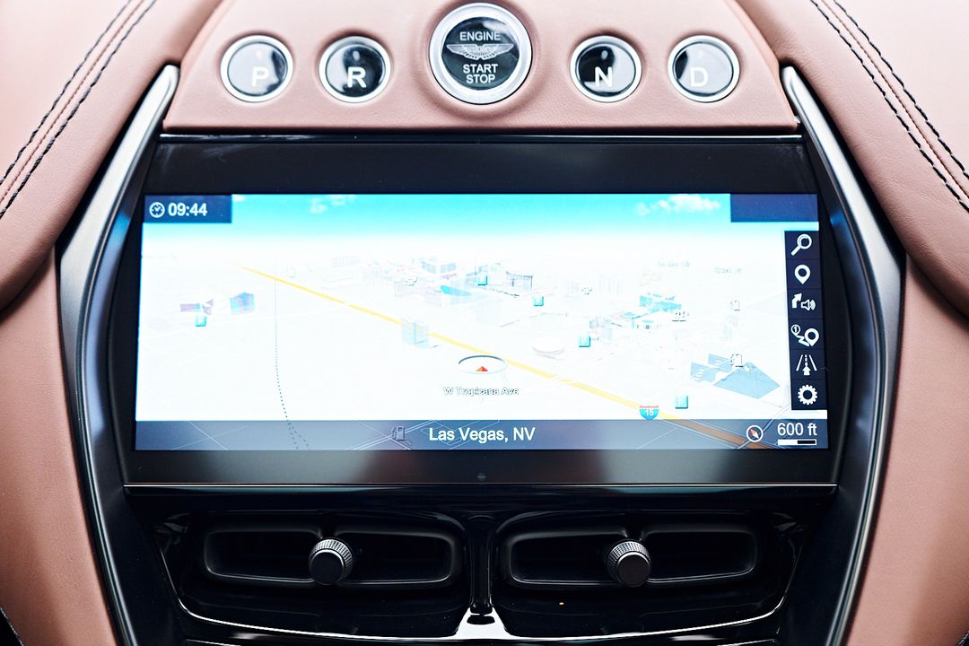 2023 Aston Martin DBX