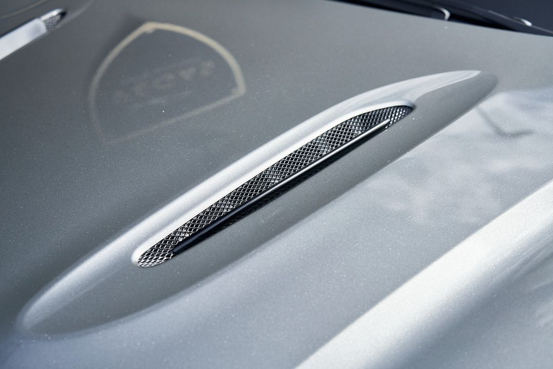 2023 Aston Martin DBX