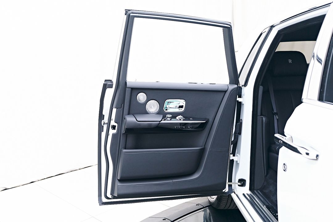2023 Rolls-Royce Phantom