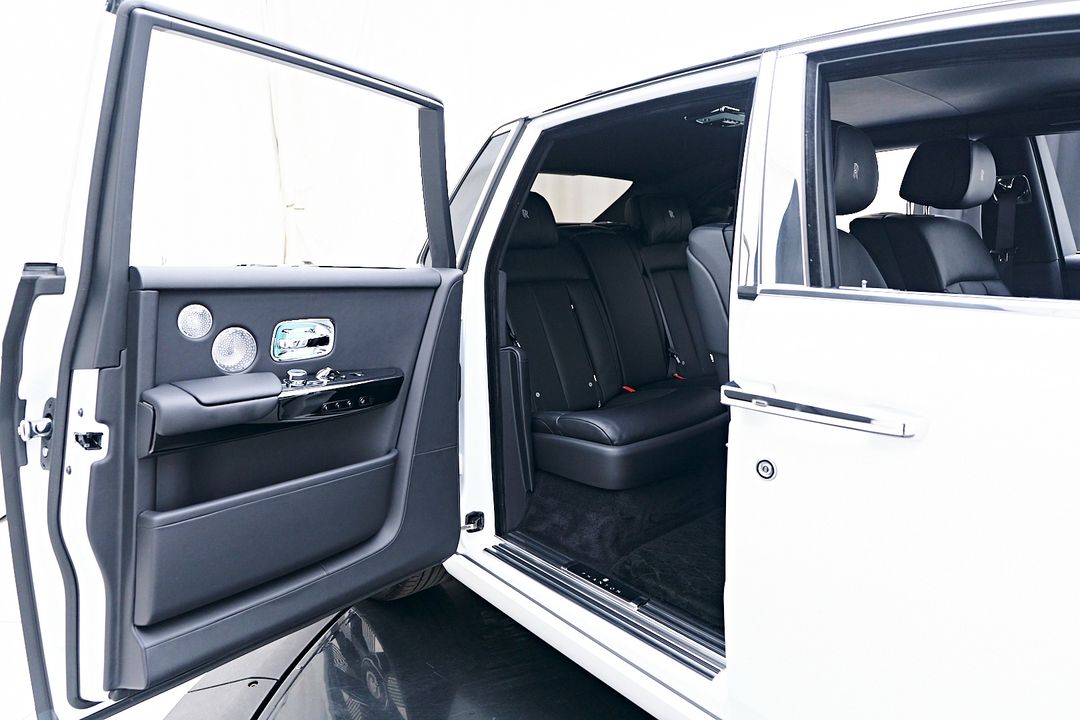 2023 Rolls-Royce Phantom