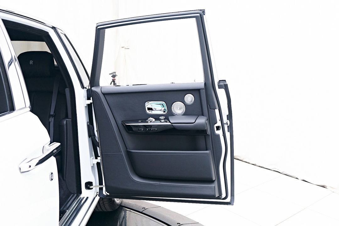 2023 Rolls-Royce Phantom