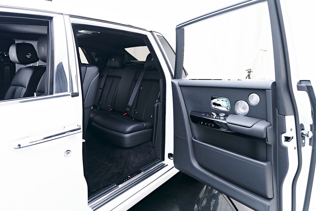 2023 Rolls-Royce Phantom