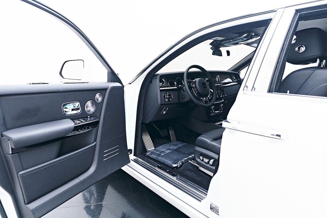 2023 Rolls-Royce Phantom