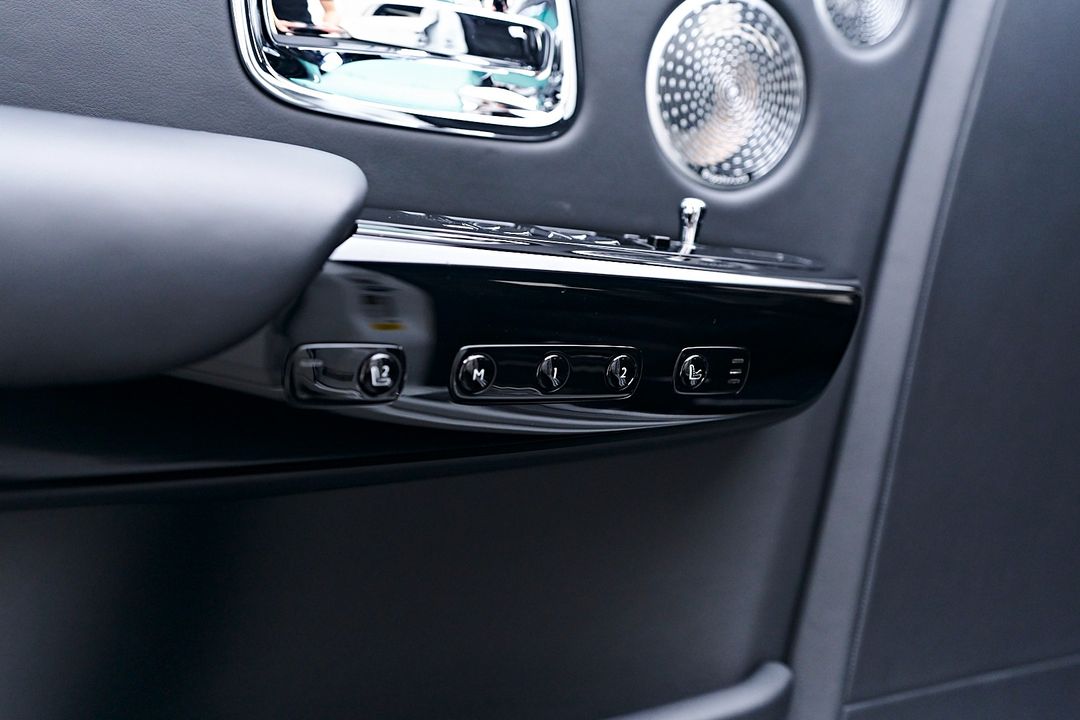 2023 Rolls-Royce Phantom