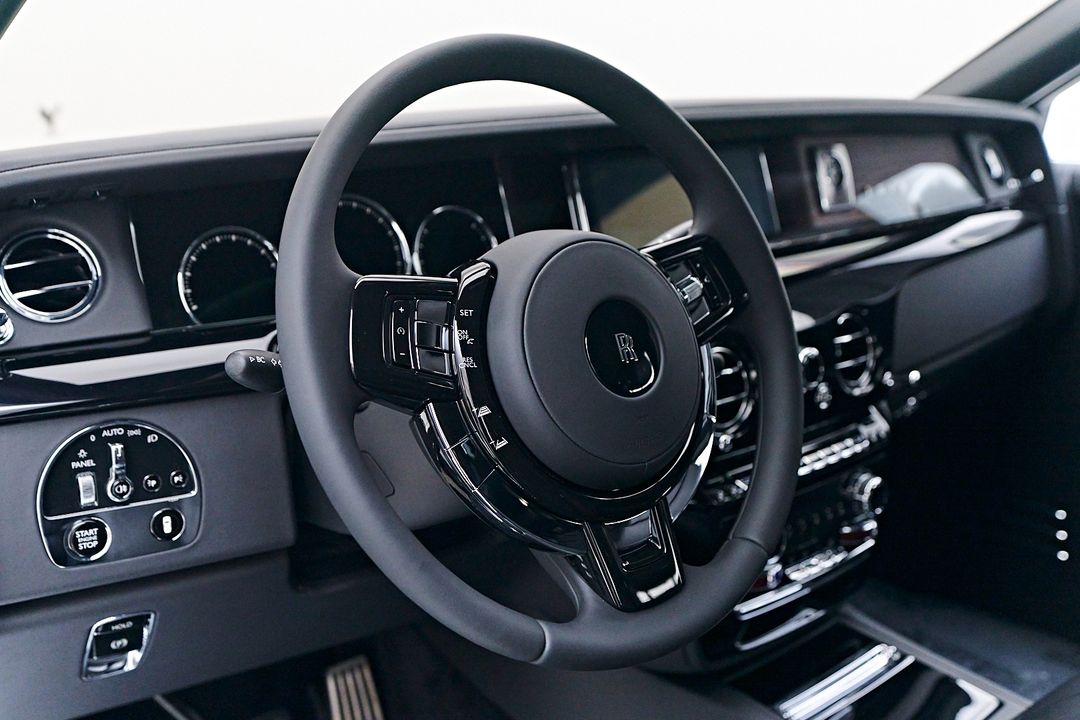 2023 Rolls-Royce Phantom