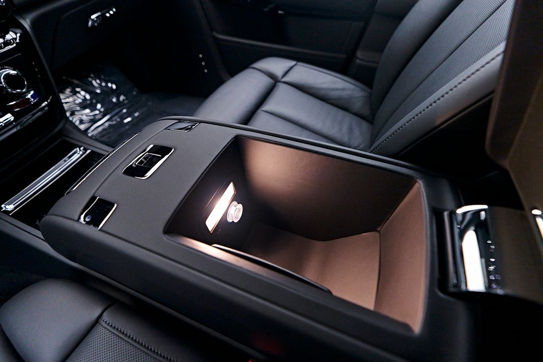 2023 Rolls-Royce Phantom