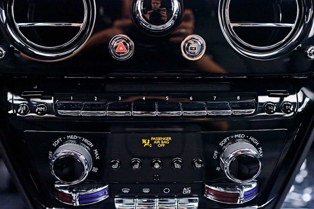 2023 Rolls-Royce Phantom