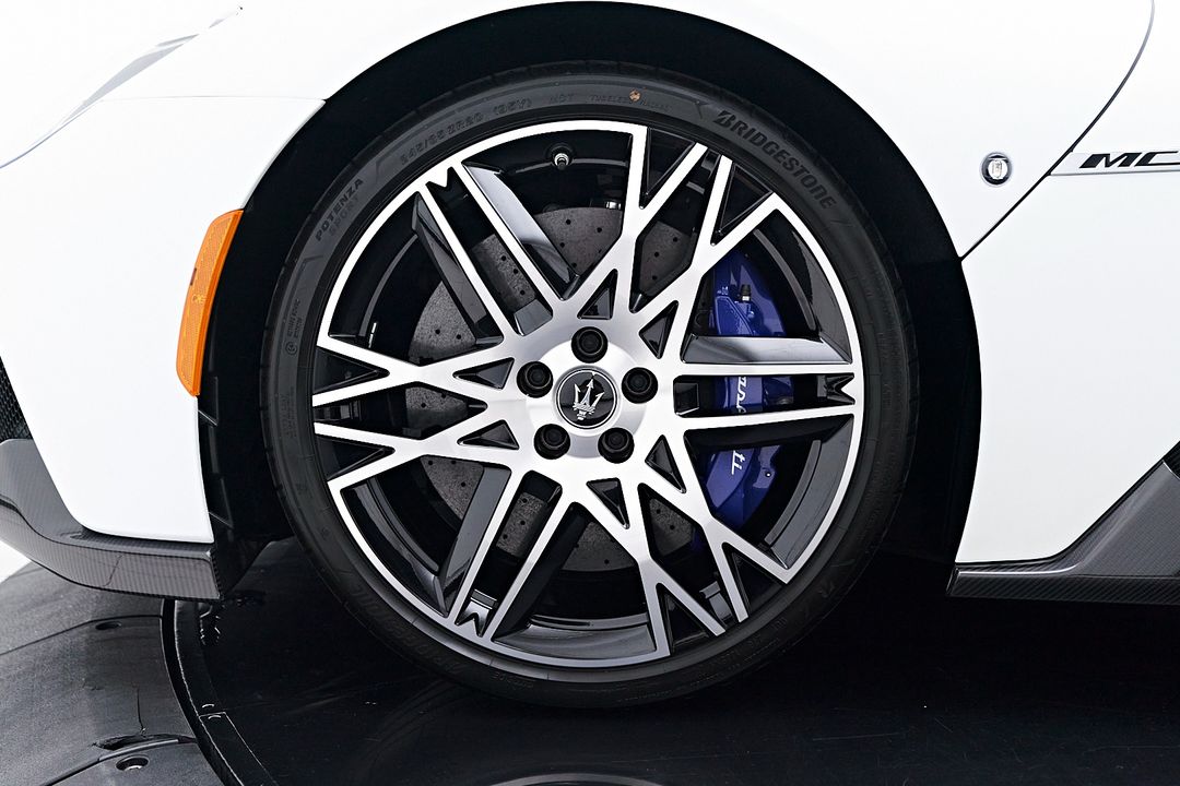 2023 Maserati MC20
