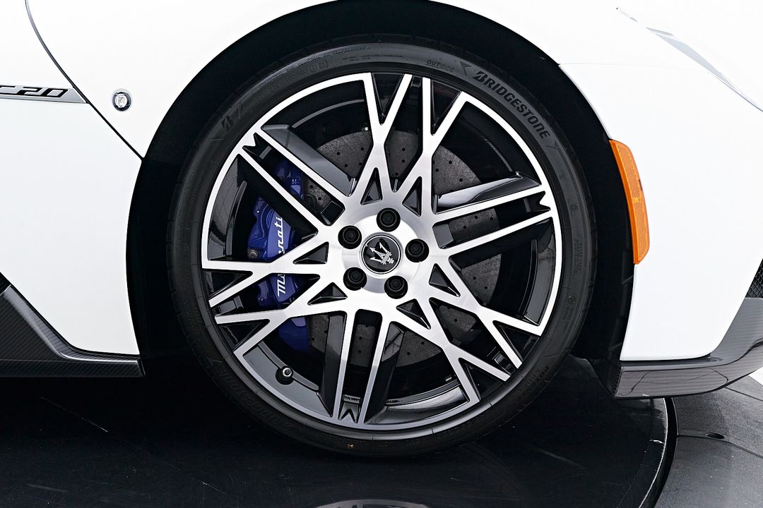 2023 Maserati MC20