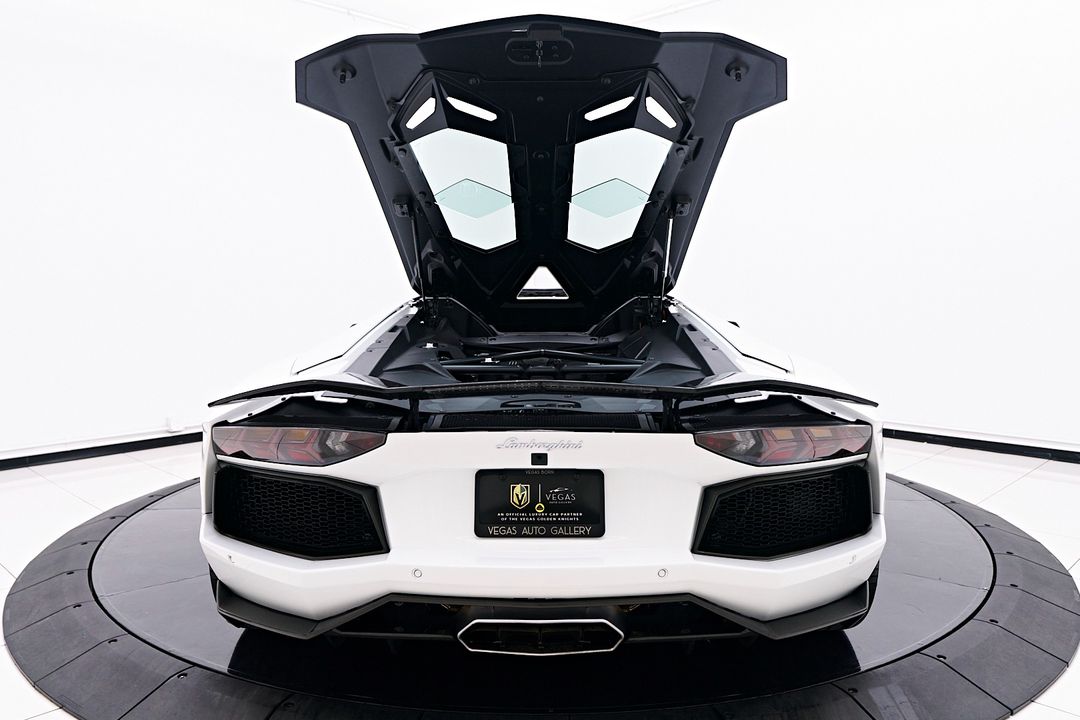2017 Lamborghini Aventador